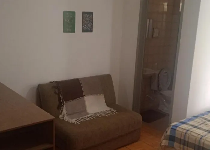 Kitnet Mobiliada No Centro De Sao Leopoldo.